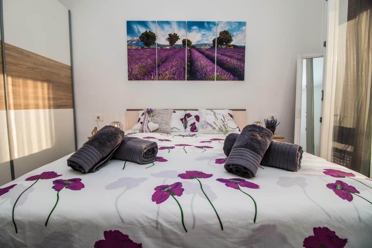 Sunny Point Apartment Ровин Екстериор снимка